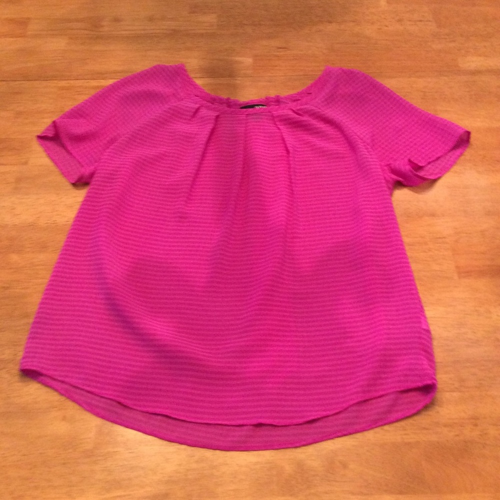 Breezy, semi-sheer, warm fuchsia top by a.n.a.